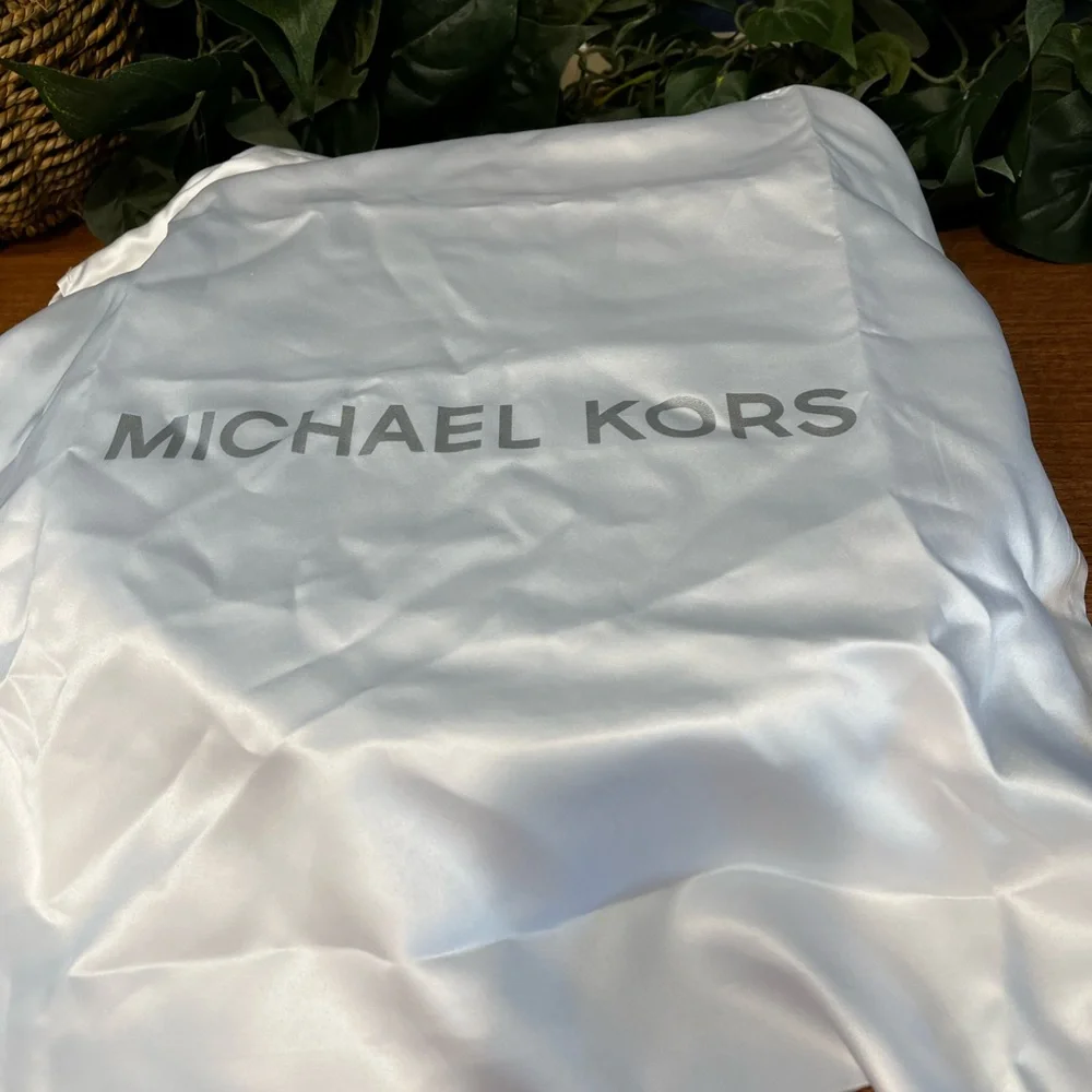 NWT Michael Kors Saffiano Leather Fuschia Satchel Crossbody - Picture 7 of 13